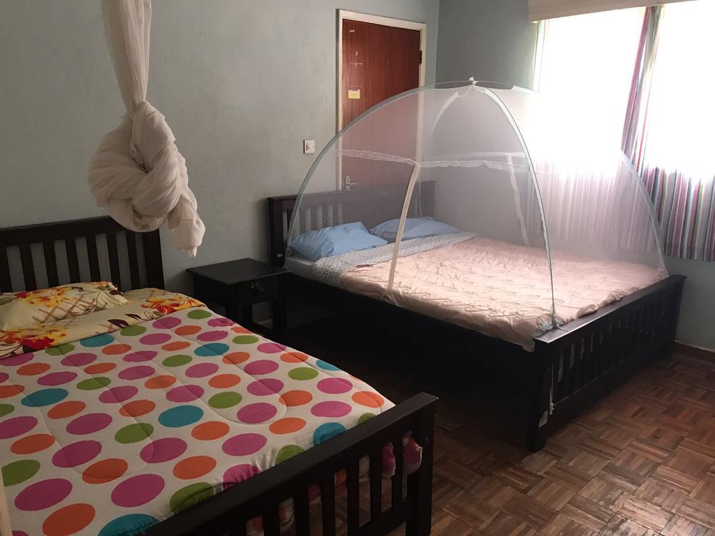 Teule Guest House Oloitokitok Екстериор снимка